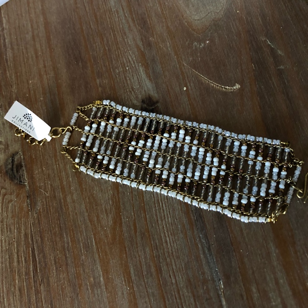 Jimani Collections White Beaded Bracelet